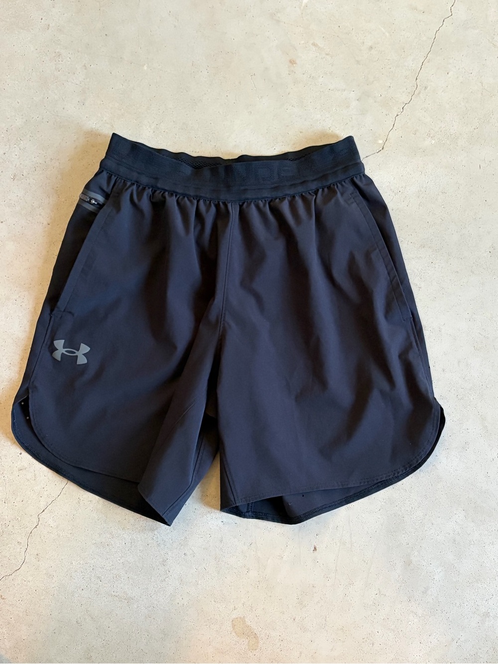 Under Armour Mens Launch Run 7" Shorts Black Small Zip Pocket
